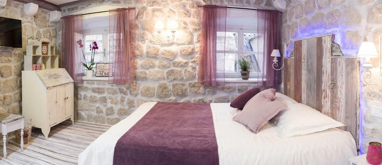 Guesthouse Rustico ดูบรอฟนิก ภายนอก รูปภาพ